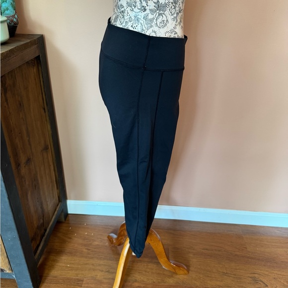 Lululemon Crop Black Pants - Picture 4 of 4